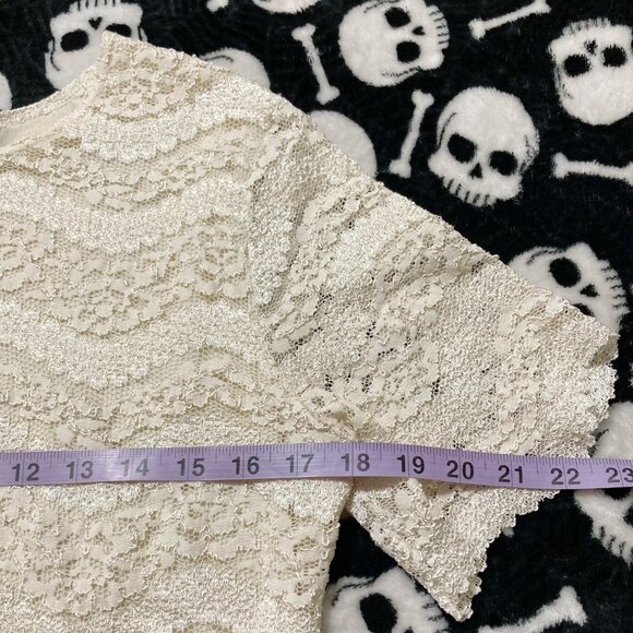 ORCHID Vintage cream lace short sleeve top ~ SMALL MEDIUM boho whismigoth blouse - Picture 8 of 14